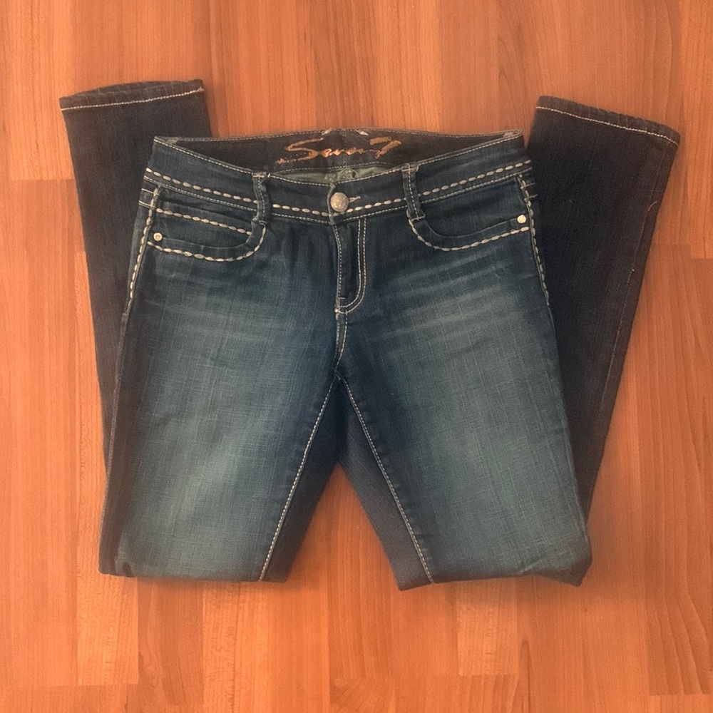 🌺 2 for $23 🌺 Seven7 Jeans with a Hint of Bling - Picture 1 of 8